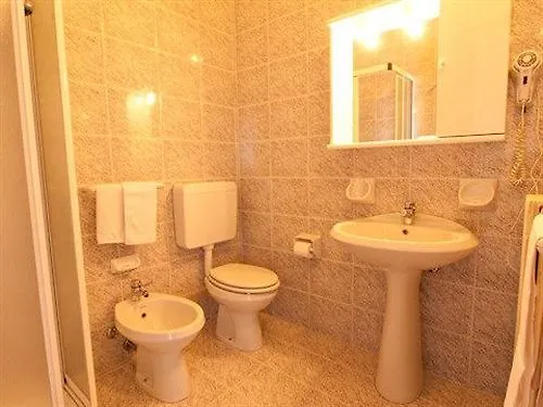 Hotel Ganfo Sirmione Italia